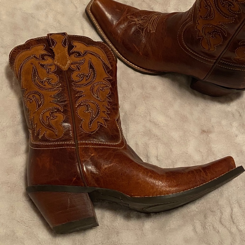 Ariat Cowgirl Boots